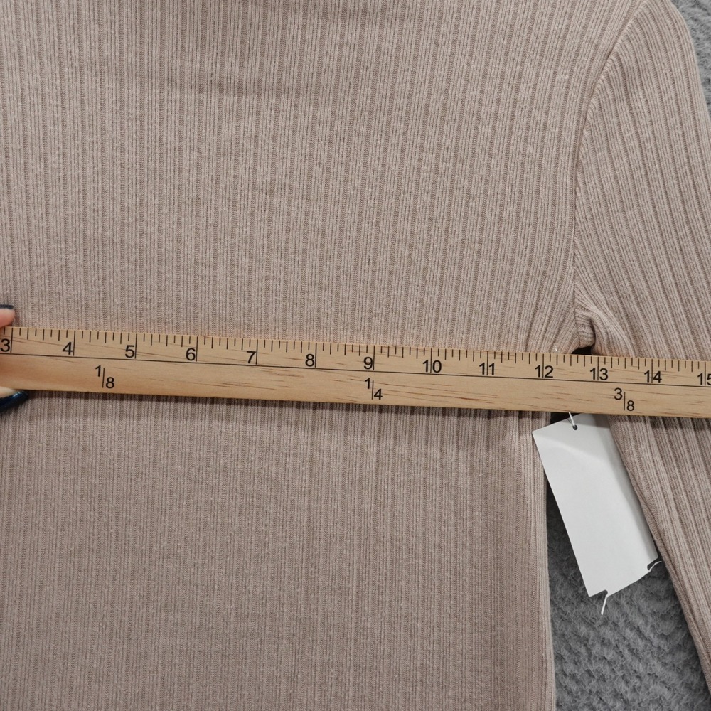 Urban Social Ribbed Knit Turtleneck Long Sleeve Cropped Top Beige Small NEW - Picture 7 of 11